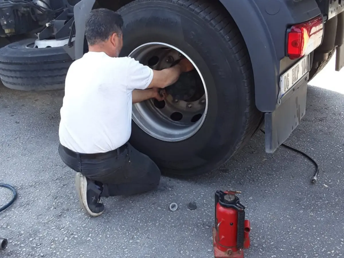 Gazipaşa Oto Lastikçi